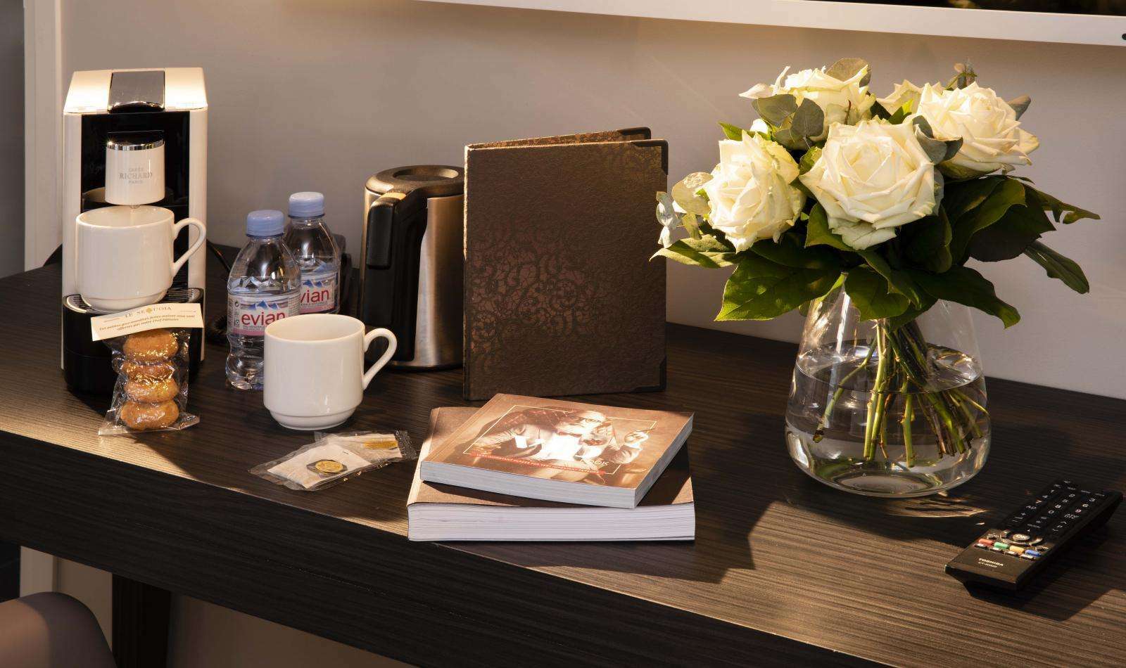 Hotel Country Club Yvré-lʼÉvêque Zimmer foto