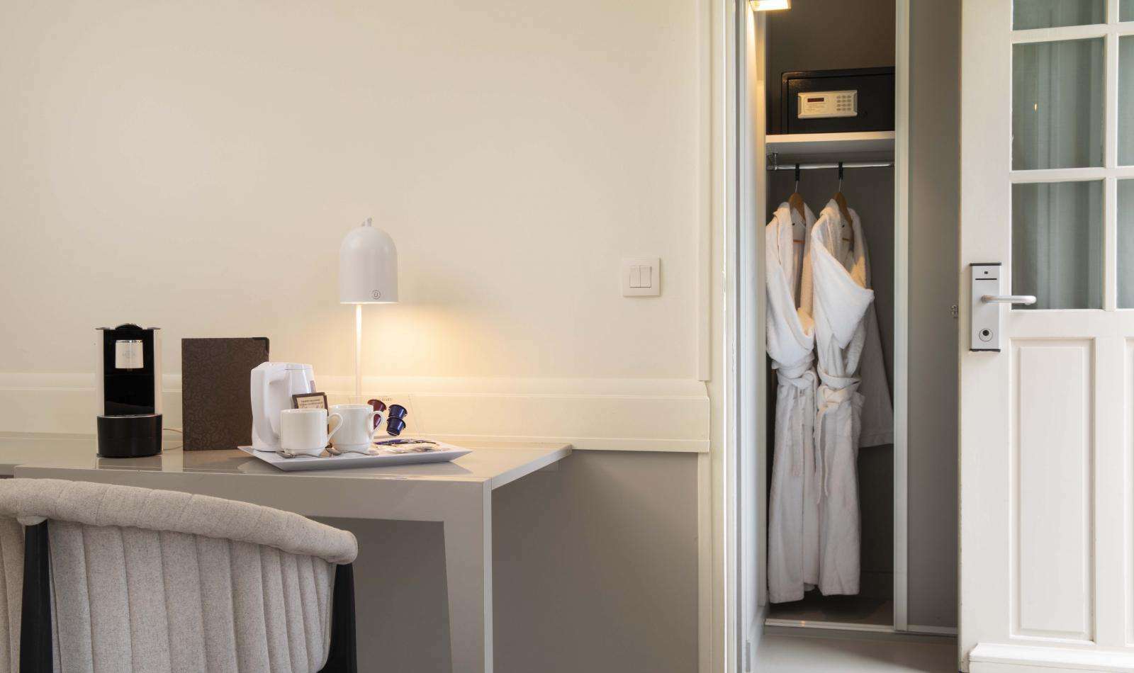 Hotel Country Club Yvré-lʼÉvêque Zimmer foto